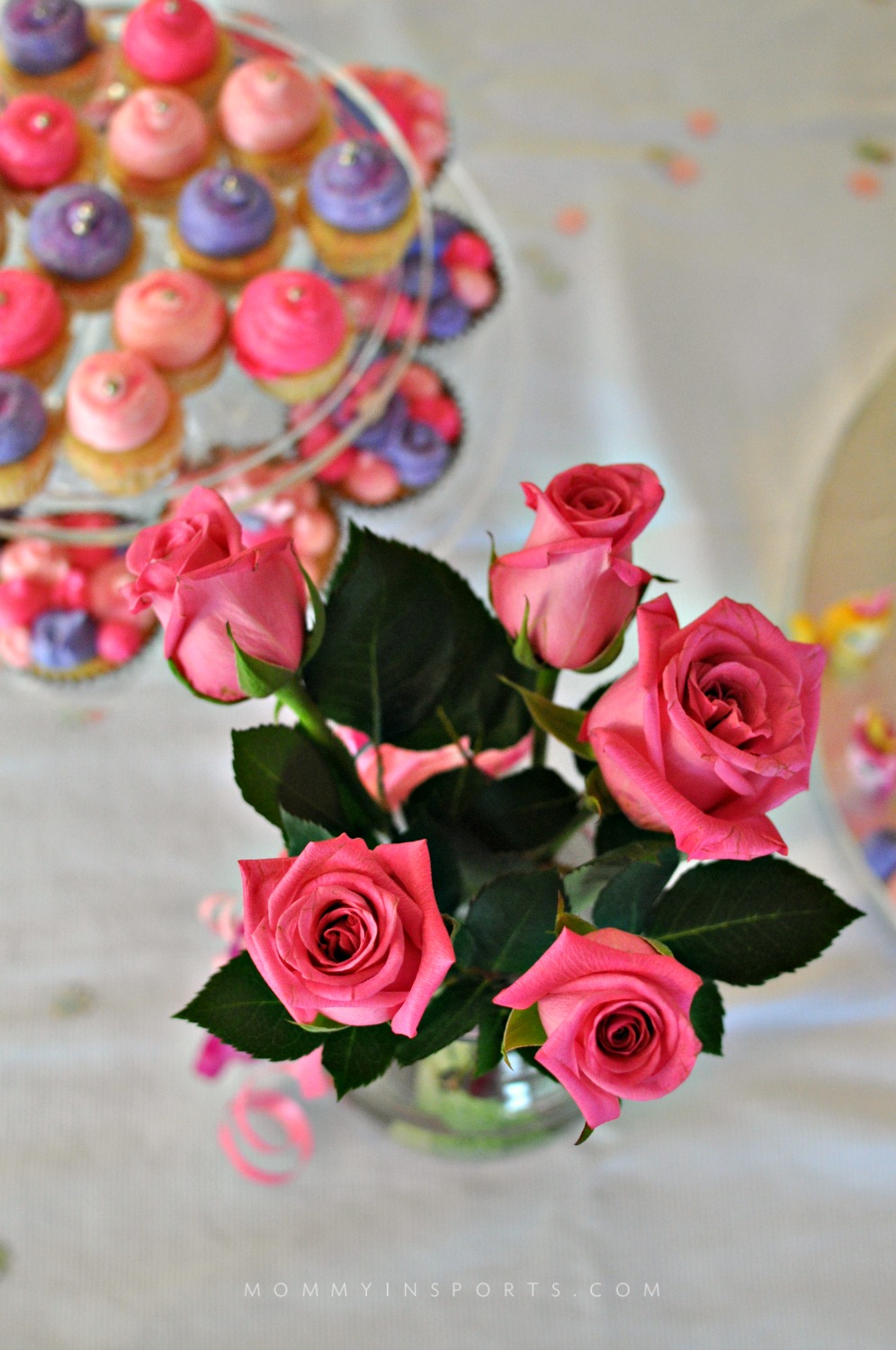 Flowers dessert table