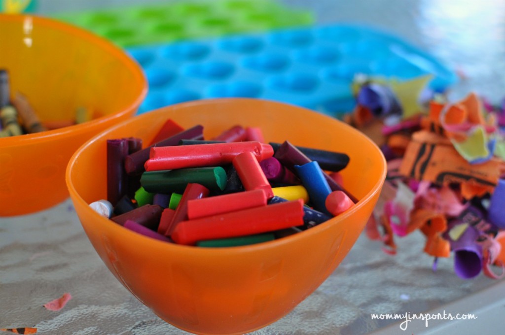 Looking for a way to upcycle those broken crayons? Save this project for a rainy day and turn those crayons into DIY Crayon Party Favors!