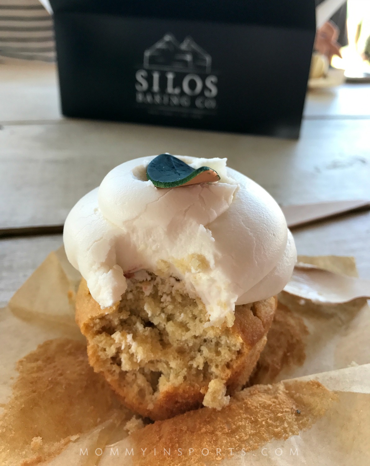 Heading to Waco for a Fixer Upper weekend? No trip is complete without a stop at Silos Baking Co. at Magnolia. Here's some tips to get you in and out quick!